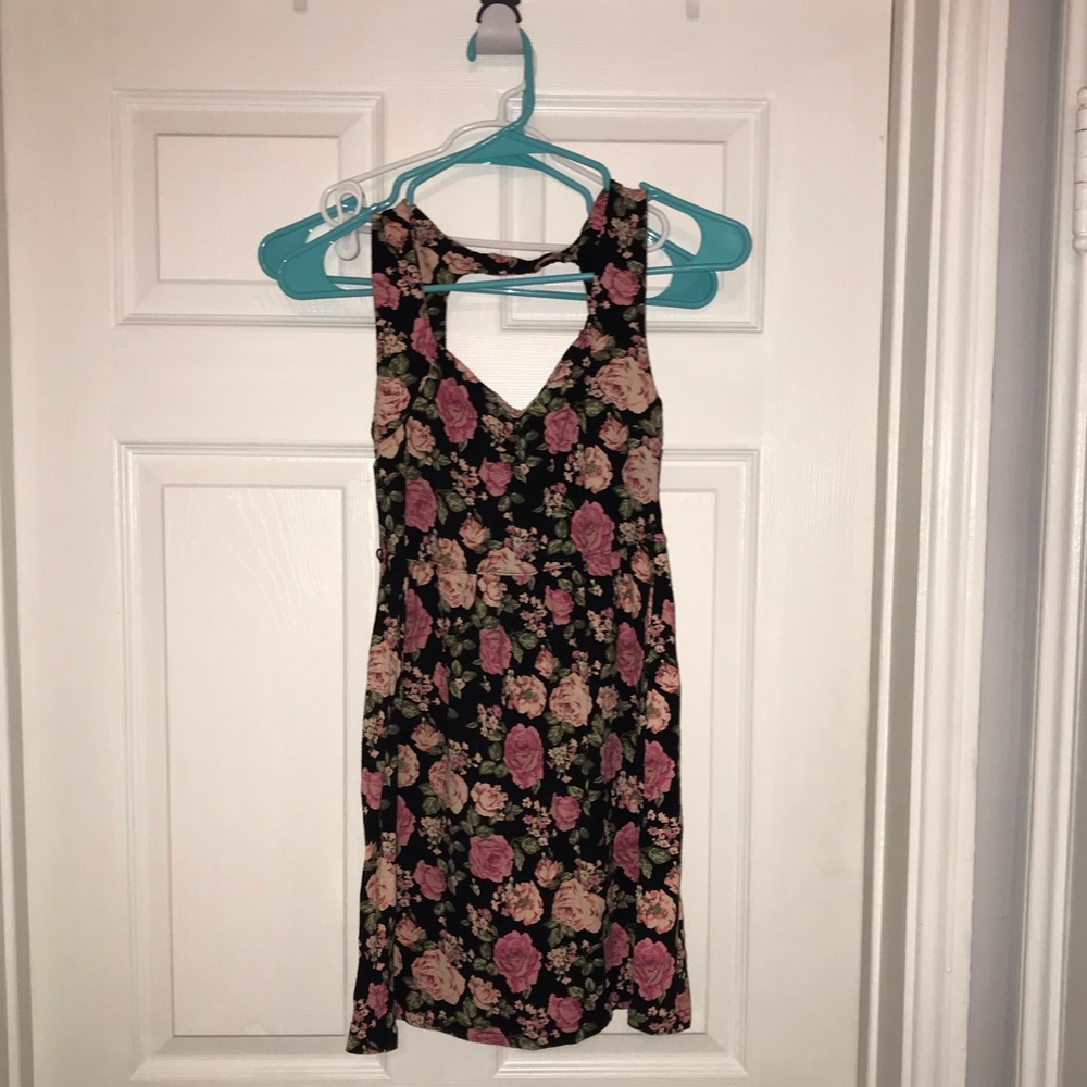 Forever 21 90s Inspired Floral Skater Skirt
